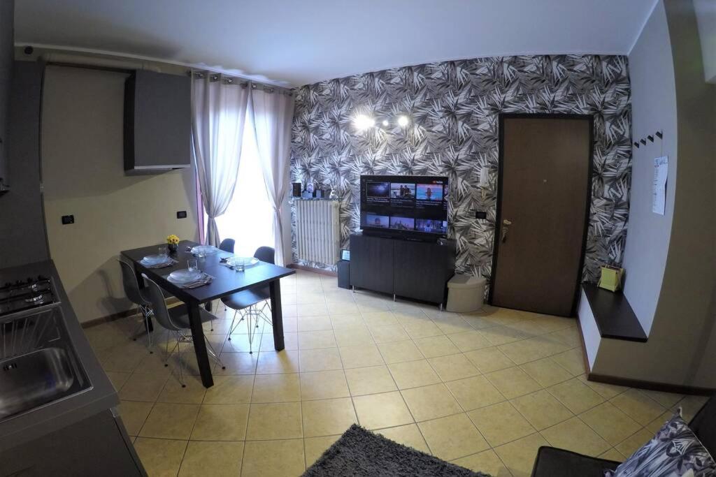 Apartamento Casa Di Mirco - Ampio E Moderno Bilocale Castenedolo Exterior foto
