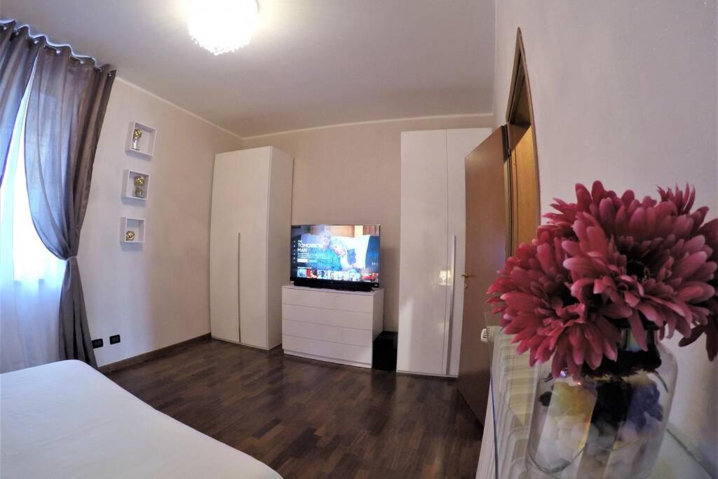 Apartamento Casa Di Mirco - Ampio E Moderno Bilocale Castenedolo Exterior foto